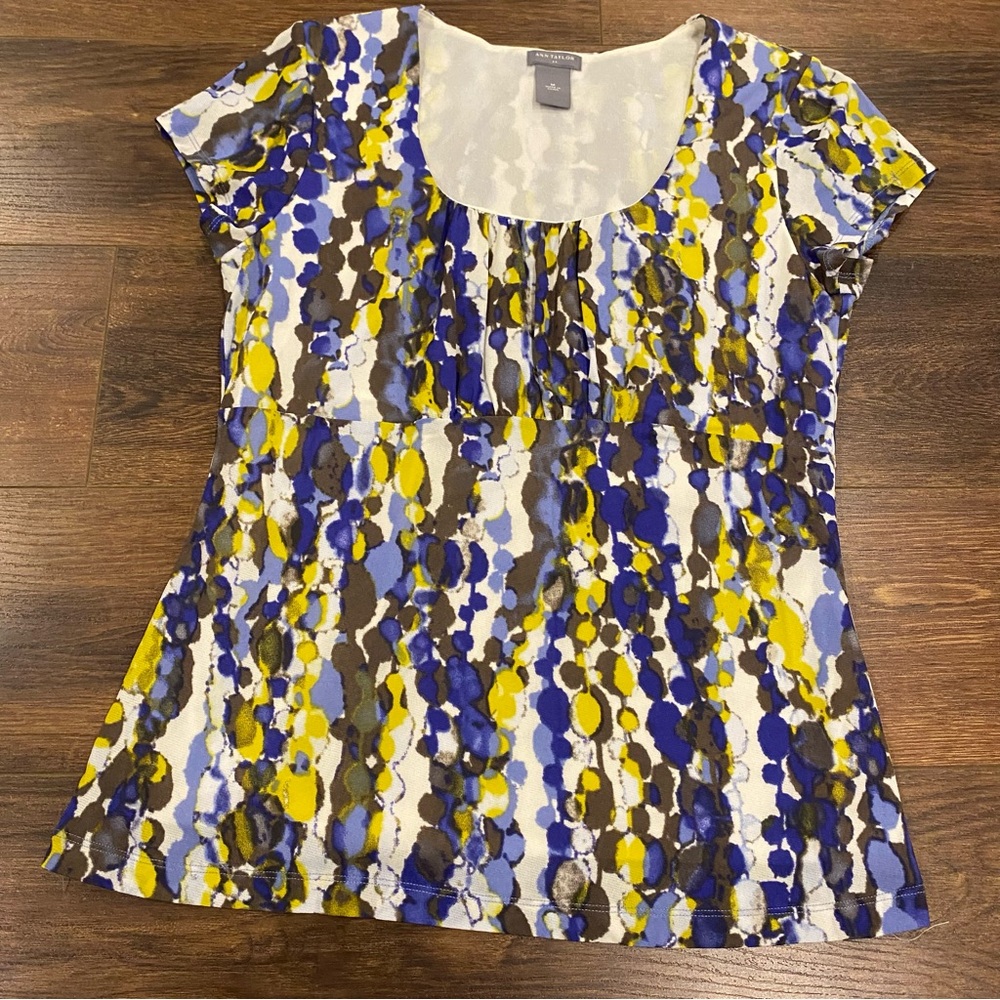 Ann Taylor short sleeve top